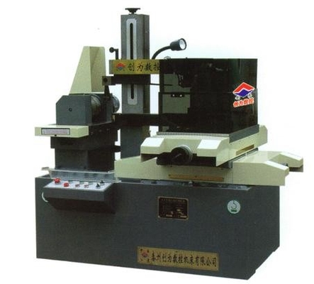 Tagliatrice di CNC EDM di alta precisione per metallo non ferroso